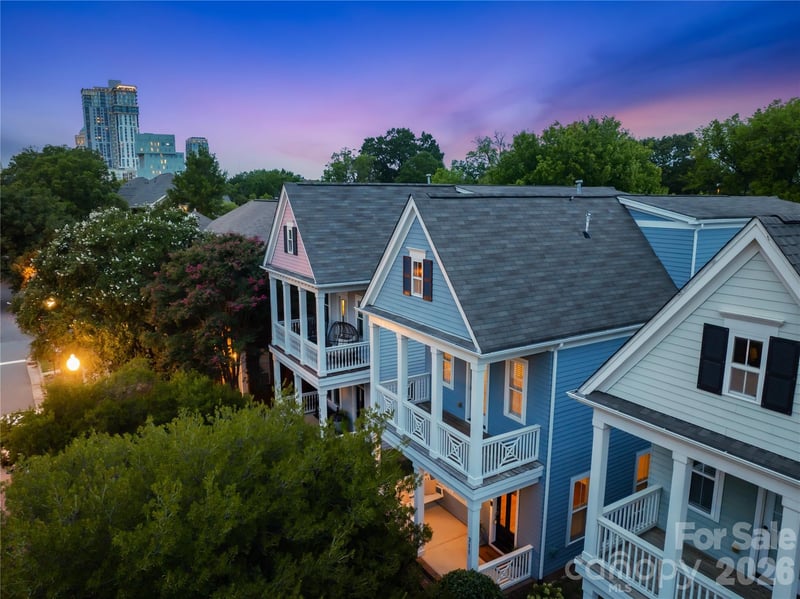 711 E 8th Street, Charlotte, NC - 3 beds, 3.5 baths, 2,025 sqft - $750,000