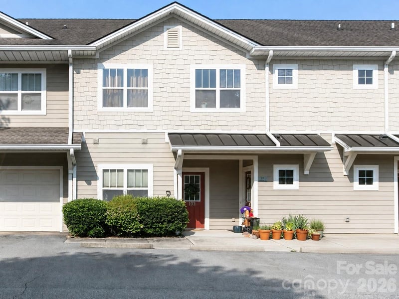 93 Foxden Drive Apt 102, Fletcher, NC - 2 beds, 2 baths, 1,273 sqft - $207,000
