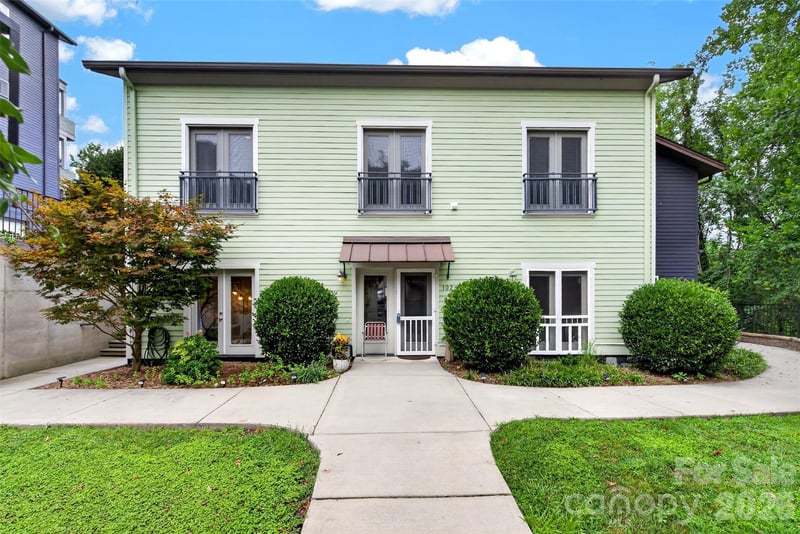 600 N Skyloft Drive Apt 102, Asheville, NC - 2 beds, 2 baths, 1,142 sqft - $370,000
