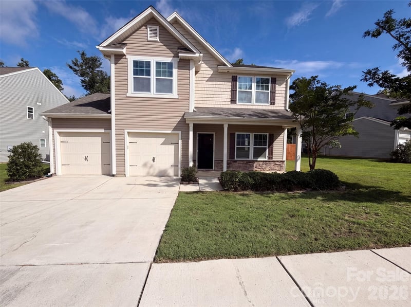 2618 Courtland Drive, Clover, SC - 3 beds, 2.5 baths, 2,198 sqft - $369,000