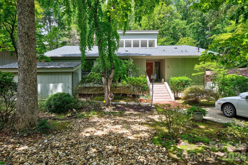 3 King Haigler Chase Street, Lake Wylie, SC - 3 beds, 2 baths, 2,050 sqft - $535,000