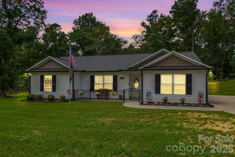 3604 Gold Mine Highway, Kershaw, SC - 3 beds, 2 baths, 1,449 sqft - $325,000