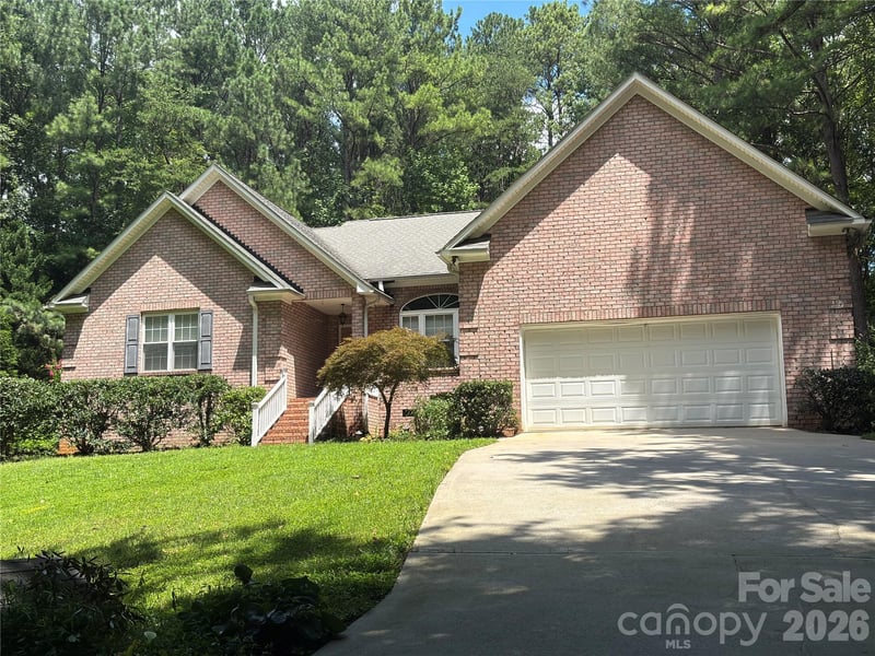 7097 Windy Pine Circle, Denver, NC - 4 beds, 2 baths, 2,074 sqft - $559,990