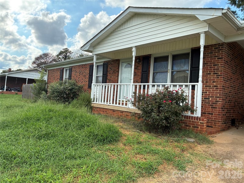 6102 Len Drive, Shelby, NC - 3 beds, 1 bath, 1,184 sqft - $164,900