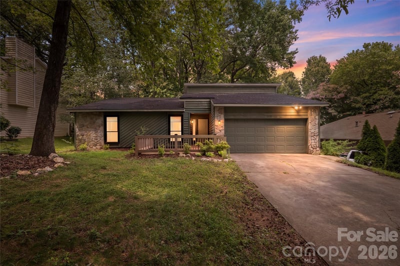 4607 Cricklewood Lane, Charlotte, NC - 3 beds, 2 baths, 1,579 sqft - $375,000