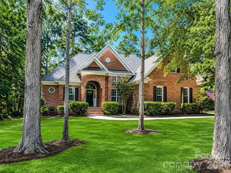4304 Richland Court, Monroe, NC - 3 beds, 2 baths, 2,010 sqft - $414,950