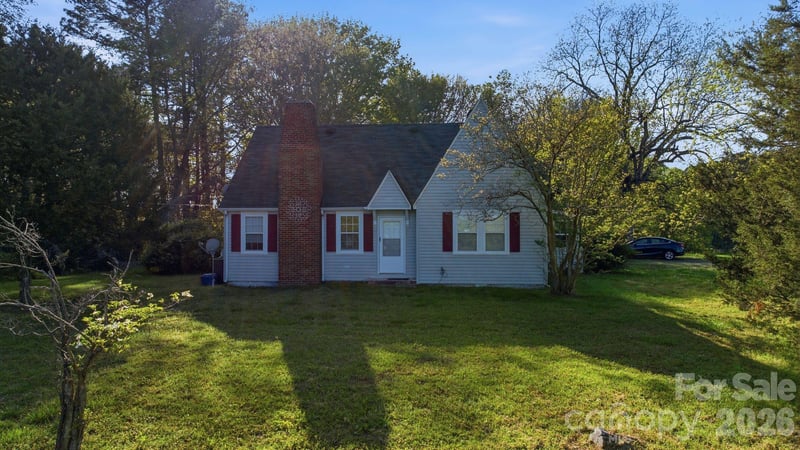 1862 Salem Church Road, Lincolnton, NC - 3 beds, 1 bath, 1,395 sqft - $1,000,000