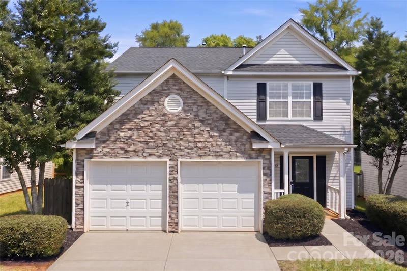 10404 Haddington Drive NW, Charlotte, NC - 3 beds, 2.5 baths, 1,834 sqft - $380,000