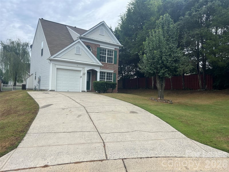 11850 Ansted Way Court, Charlotte, NC - 4 beds, 2.5 baths, 1,638 sqft - $2,000