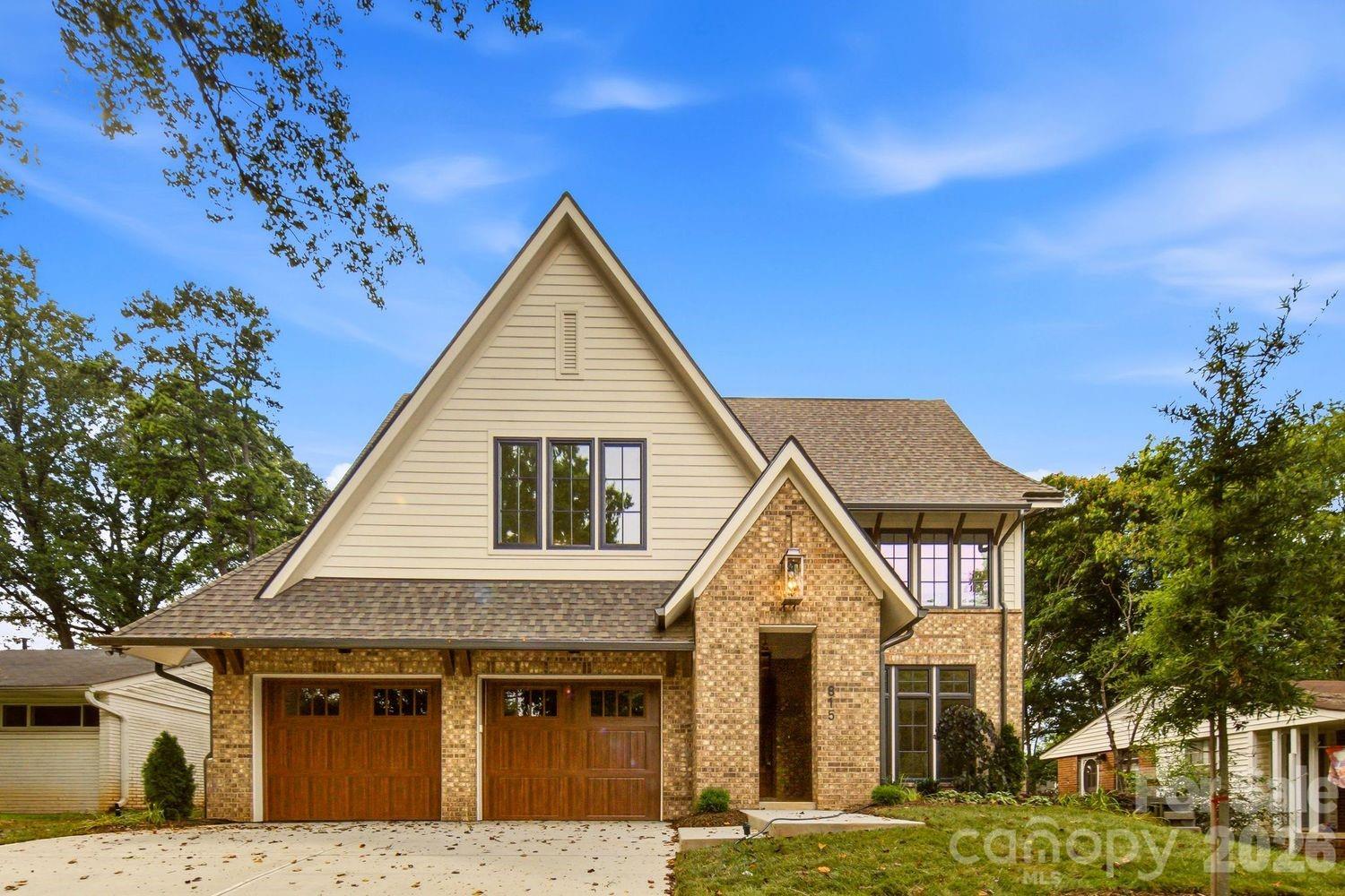 815 Manhasset Road, Charlotte, NC. property listing photo