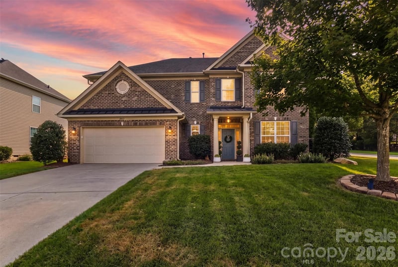 2467 Chatham Drive, Indian Land, SC - 5 beds, 2.5 baths, 3,229 sqft - $650,000