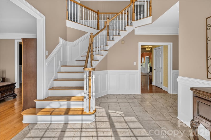 6041 Bluebird Hill Lane, Matthews, NC - 5 beds, 5 baths, 4,881 sqft - $1,250,000