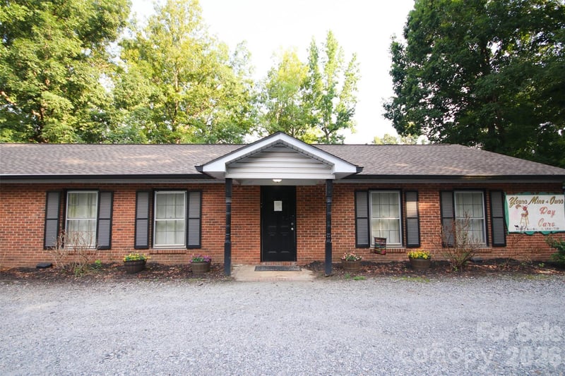 816 Congress Street N, York, SC -  - $1,000,000