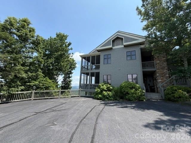 81 Stoney Falls Loop C3, Burnsville, NC - 3 beds, 3 baths, 2,097 sqft - $795,000