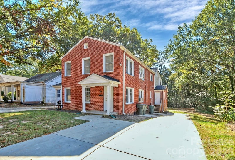 521 Sixth Avenue W, Gastonia, NC - 1 bed, 1 bath, 966 sqft - $999