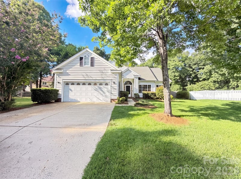 8536 Albury Walk Lane, Charlotte, NC - 3 beds, 2 baths, 1,769 sqft - $500,000