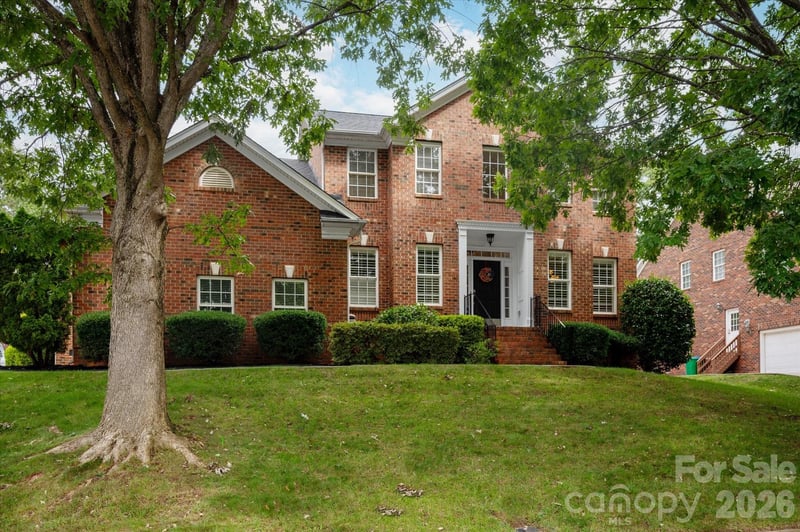 8306 Denholme Drive, Waxhaw, NC - 4 beds, 2.5 baths, 3,475 sqft - $725,000