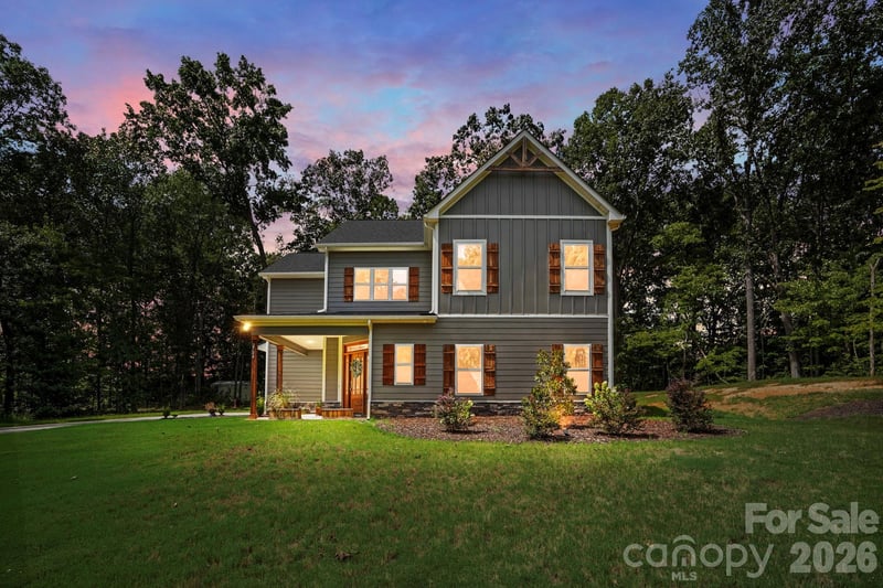 2704 Yellow Bell Way, Monroe, NC - 4 beds, 3.5 baths, 2,476 sqft - $575,000