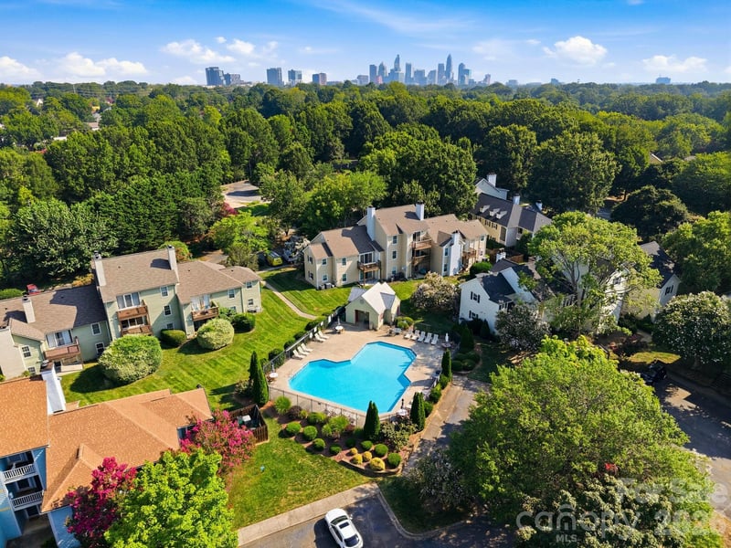 3200 Selwyn Farms Lane Apt 1, Charlotte, NC - 2 beds, 1 bath, 1,051 sqft - $325,000