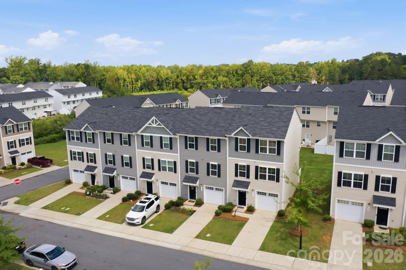 7017 Brightwork Lane, Charlotte, NC - 3 beds, 2.5 baths, 1,531 sqft - $295,000
