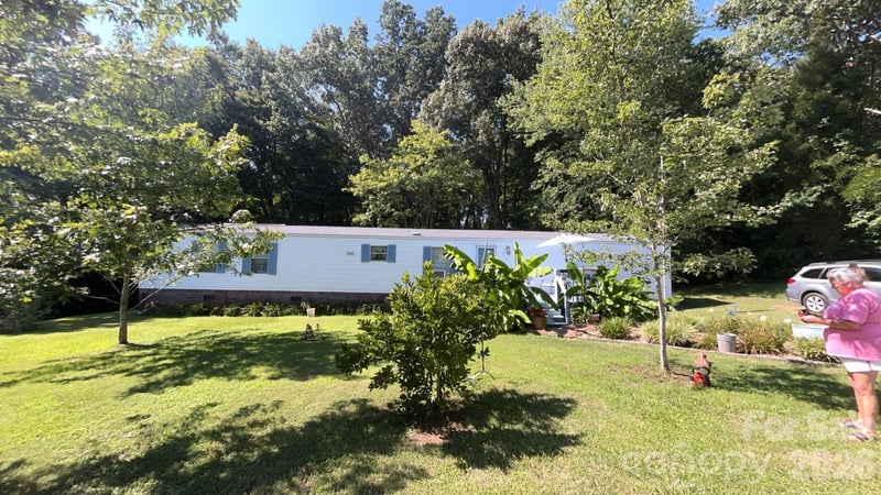 202 Eufola Road, Statesville, NC - 3 beds, 2 baths, 1,064 sqft - $157,000