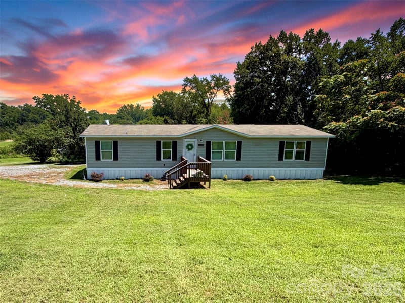 2400 Rock Road, Rutherfordton, NC - 3 beds, 2 baths, 1,603 sqft - $225,000