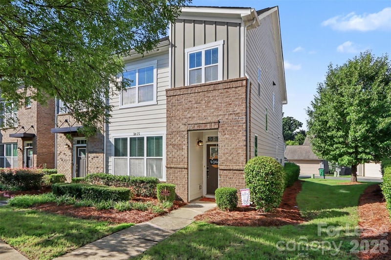 3835 Willow Green Place, Charlotte, NC - 3 beds, 2.5 baths, 1,489 sqft - $2,200