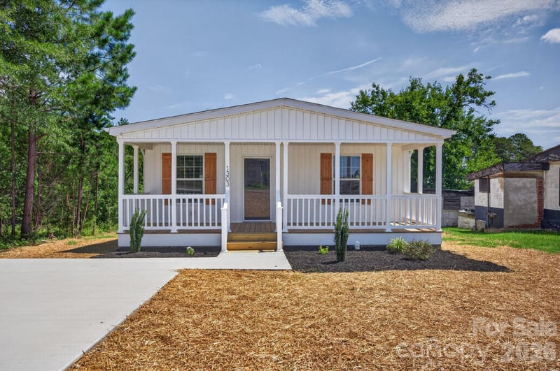 1303 Elrado Street, Burlington, NC - 3 beds, 2 baths, 1,596 sqft - $244,900