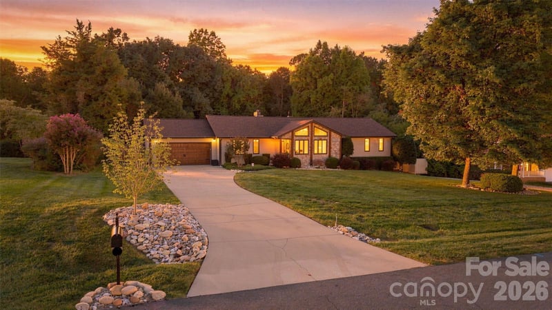 3867 Angie Drive, Denver, NC - 3 beds, 3 baths, 2,122 sqft - $615,000