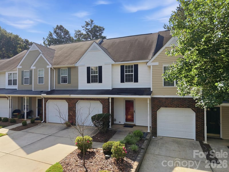 9415 Elizabeth Townes Lane, Charlotte, NC - 2 beds, 2.5 baths, 1,262 sqft - $345,000