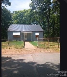 660 Colston Street, Albemarle, NC - 3 beds, 1 bath, 1,024 sqft - $120,000