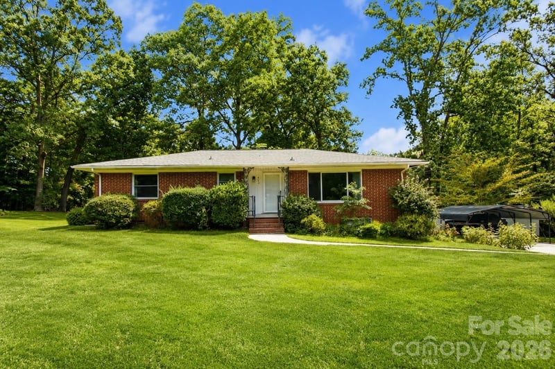 406 Town Street, Landis, NC - 2 beds, 2.5 baths, 1,710 sqft - $250,000