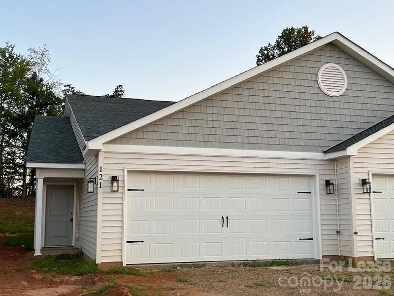 121 Brawley Villas Place, Mooresville, NC - 2 beds, 2 baths, 1,502 sqft - $1,995/mo
