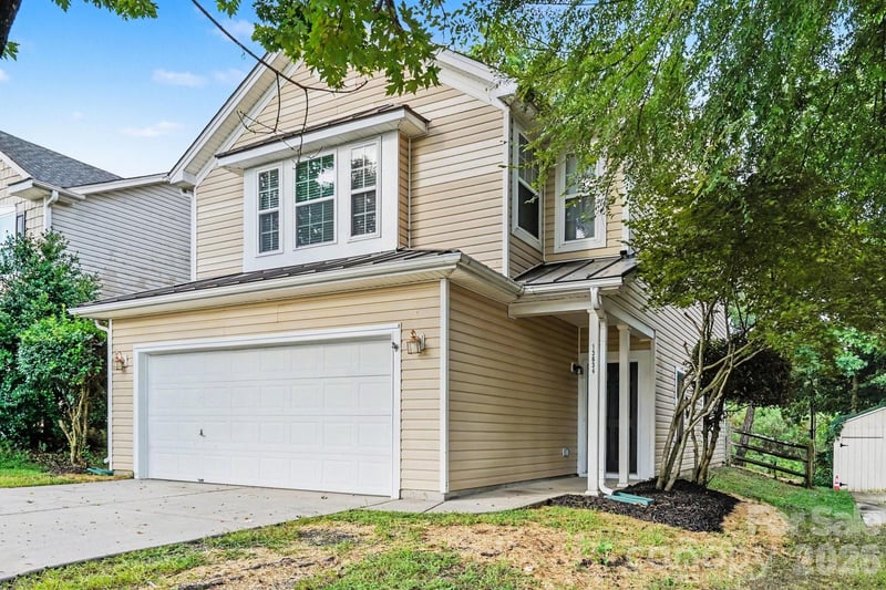 13634 Riding Hill Avenue, Charlotte, NC - 3 beds, 2.5 baths, 1,660 sqft - $314,900