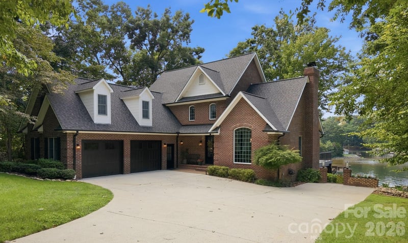 131 Long Cove Lane, Mooresville, NC - 5 beds, 4.5 baths, 4,777 sqft - $2,800,000