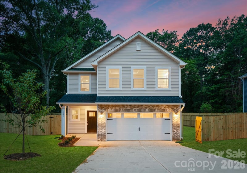 1035 Rodey Avenue, Charlotte, NC - 4 beds, 2.5 baths, 2,130 sqft - $450,000