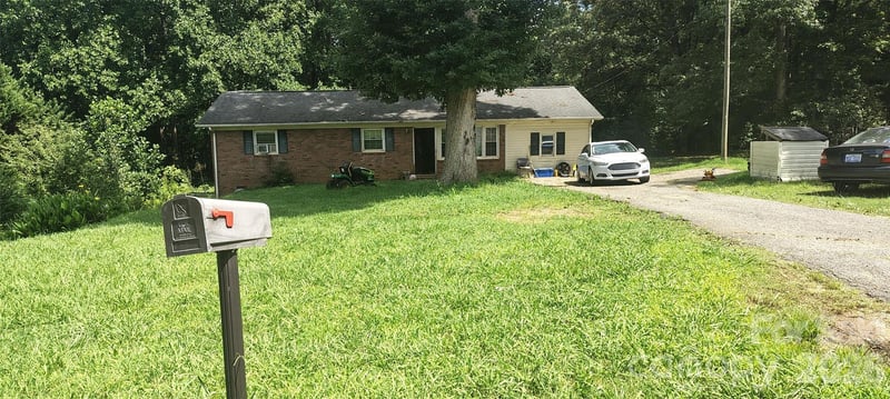 522 Lee Drive, Shelby, NC - 3 beds, 1.5 baths, 1,521 sqft - $120,000