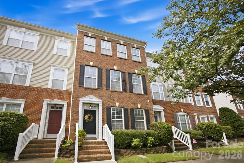 2031 Cambridge Beltway Drive NE, Charlotte, NC - 3 beds, 3 baths, 2,359 sqft - $360,000