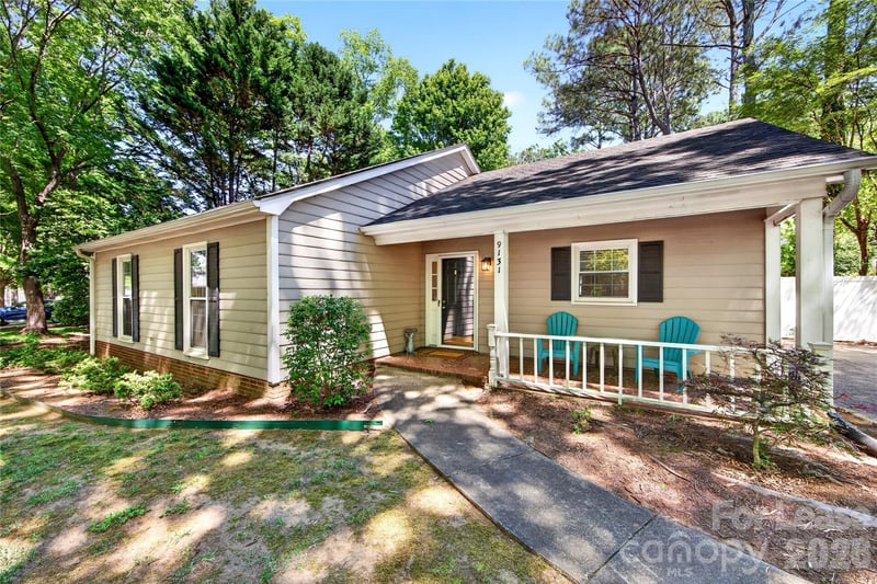 9131 Glisson Court, Charlotte, NC - 3 beds, 2 baths, 1,441 sqft - $3,095