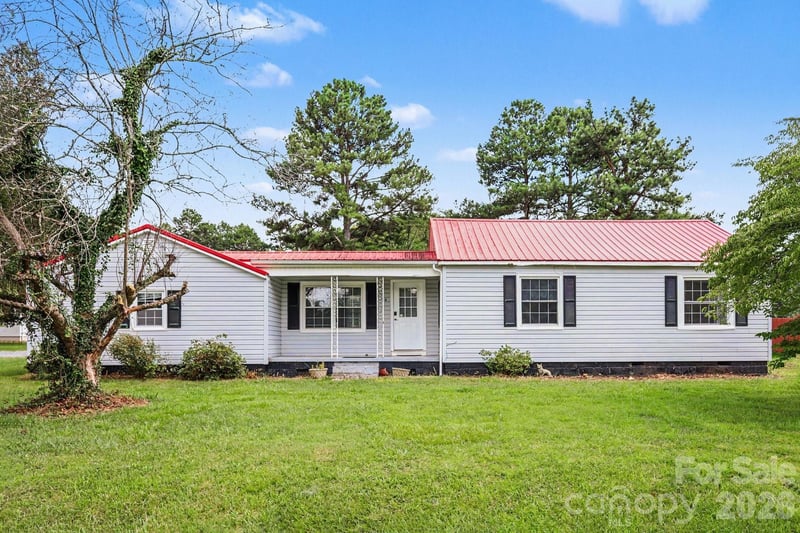 114 Whitman Circle, Mooresville, NC - 3 beds, 1 bath, 1,440 sqft - $225,000