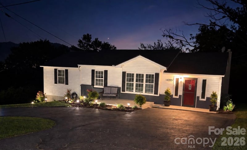 303 Hunter Street, Burnsville, NC - 3 beds, 2 baths, 1,228 sqft - $340,000