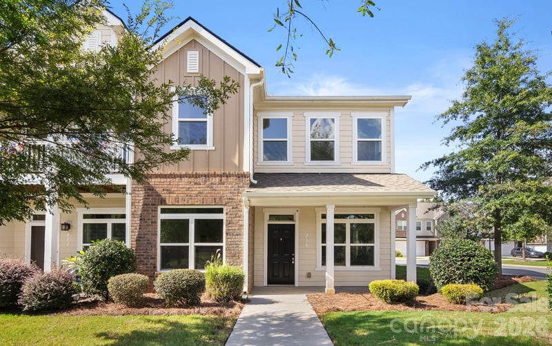 214 Overstone Court Apt 7, Fort Mill, SC - 3 beds, 2.5 baths, 1,882 sqft - $329,900