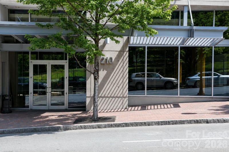 210 N Church Street Apt 3303, Charlotte, NC - 1 bed, 1 bath, 845 sqft - $1,899