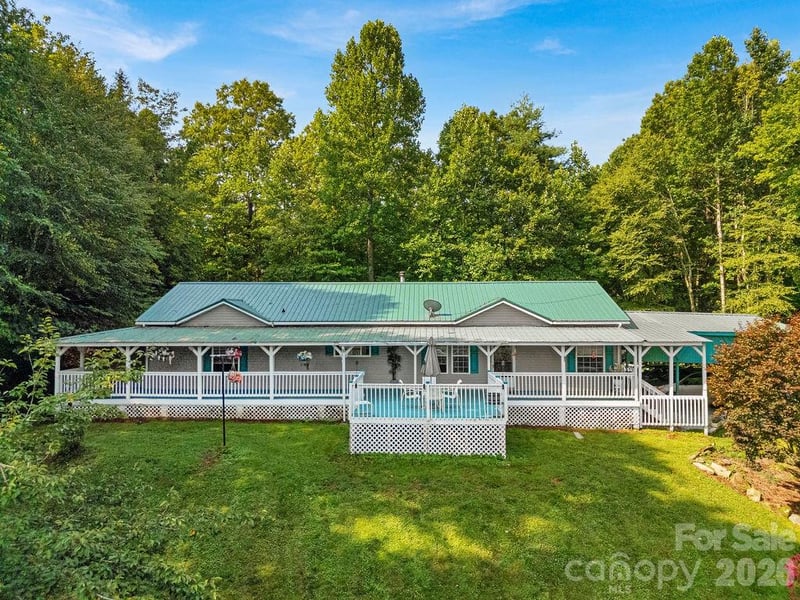 98 New Sorrells Estate, Brevard, NC - 3 beds, 2 baths, 1,650 sqft - $300,000
