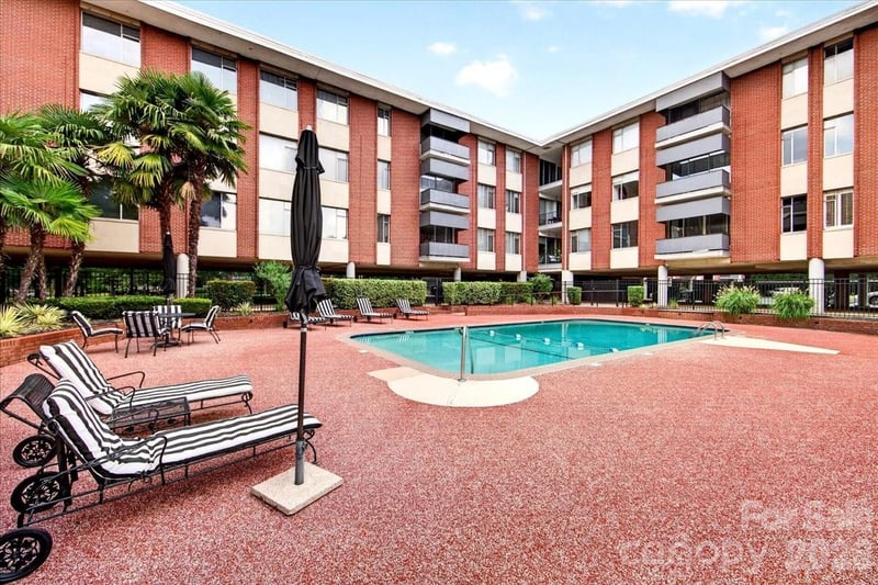 1300 Queens Road Apt 209, Charlotte, NC - 3 beds, 2 baths, 1,337 sqft - $425,000