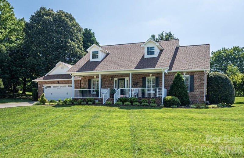 2928 Palmer Drive NE, Conover, NC - 3 beds, 2.5 baths, 2,155 sqft - $575,000