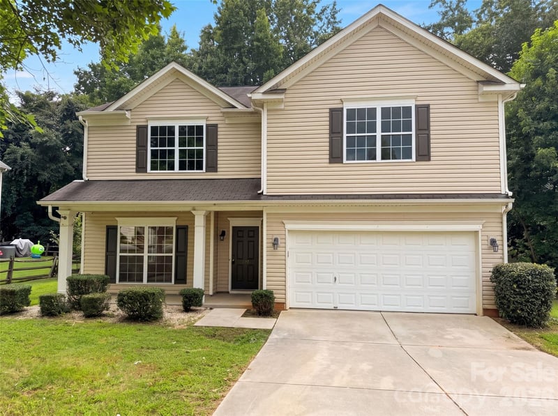 127 Edgington Street, Mooresville, NC - 5 beds, 2.5 baths, 2,739 sqft - $400,000