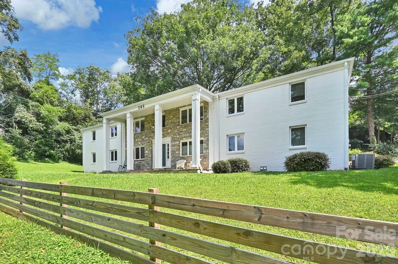 349 Country Club Road Apt 4, Asheville, NC - 2 beds, 2 baths, 1,223 sqft - $550,000