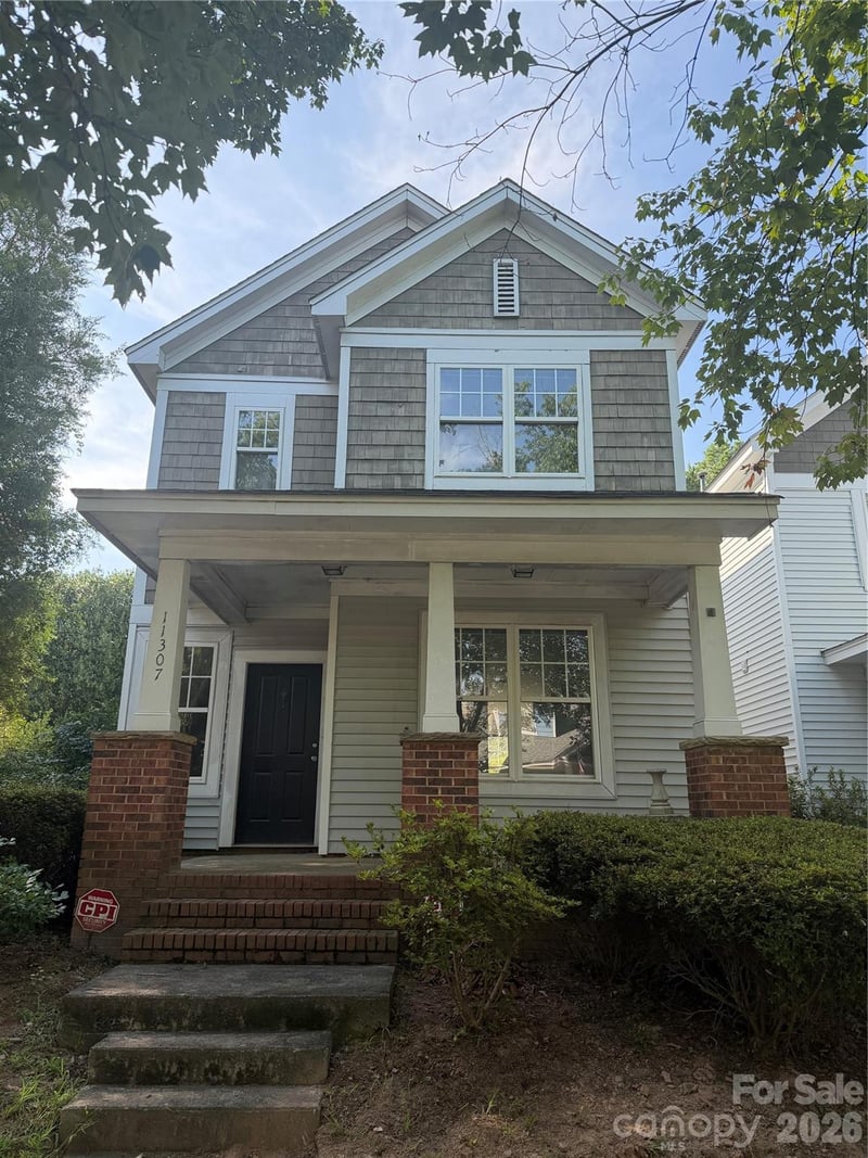 11307 Deer Ridge Lane, Charlotte, NC - 3 beds, 2.5 baths, 1,754 sqft - $460,000