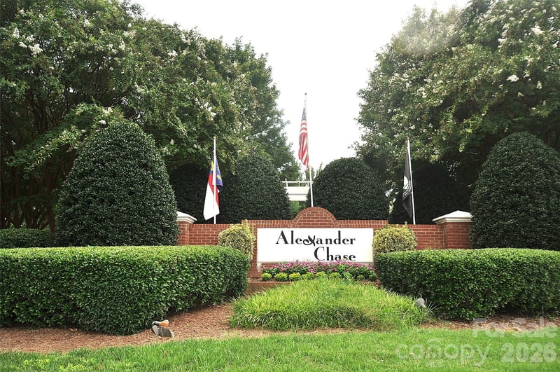16648 E Amberside Road, Cornelius, NC - 2 beds, 2 baths, 1,452 sqft - $295,000